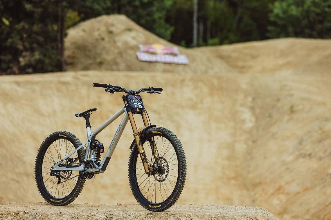 DG Hardline Tasmania 2025 S