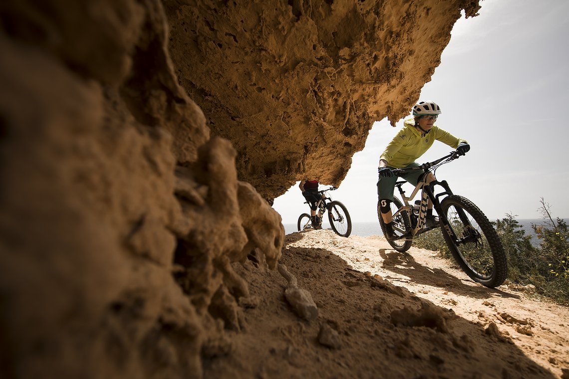 chasing-trail-ibiza-scott-sports-ActionImage-2018-bike-L11A171837