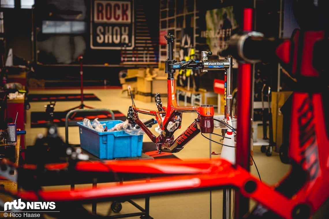SRAM Young Guns Bikestory DSC 8577