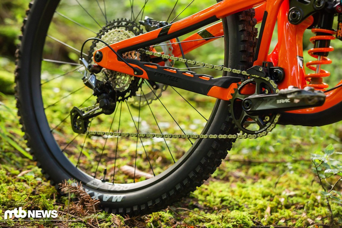 Das Shimano XTR Schaltwerk garantiert knackige Schaltvorgänge und überzeugte im Test mit sorgloser Funktion