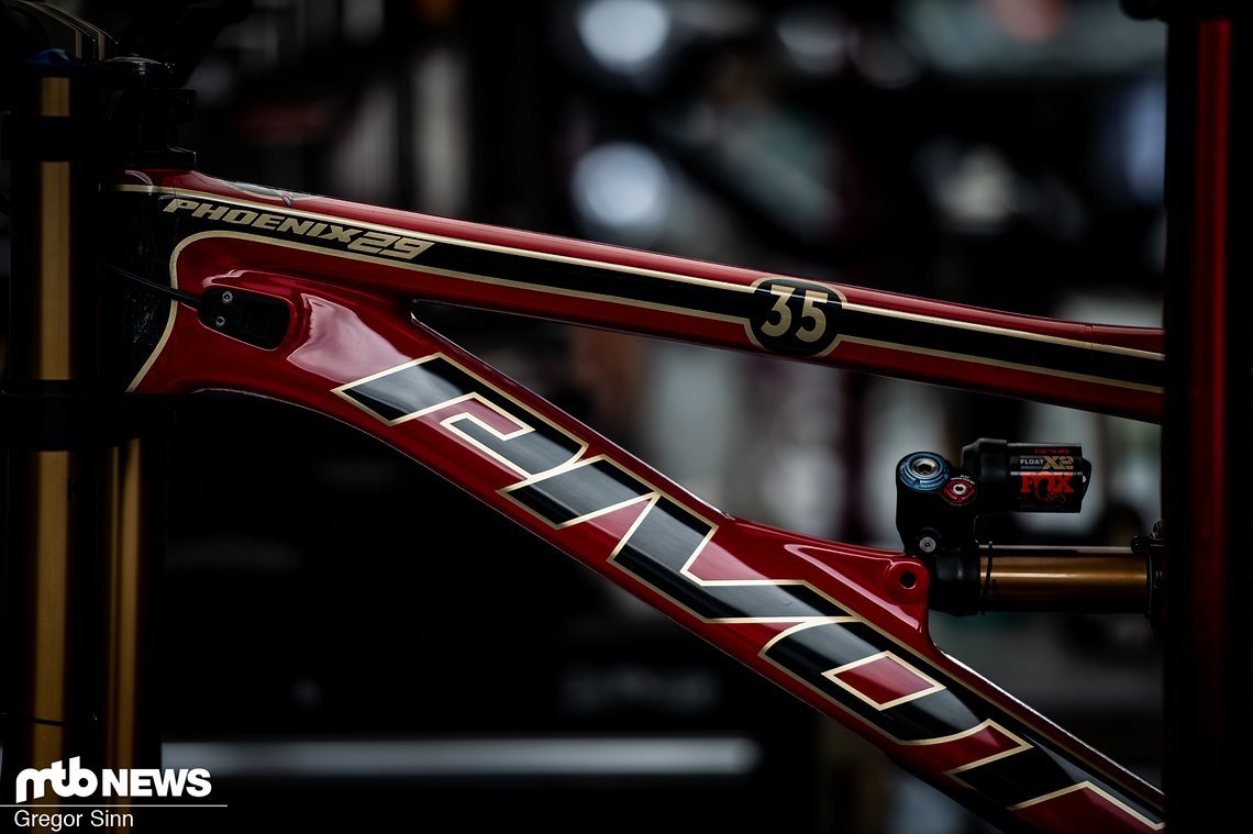 Das Pivot-Team ist weiterhin auf den WM-Bikes aus Les Gets unterwegs.