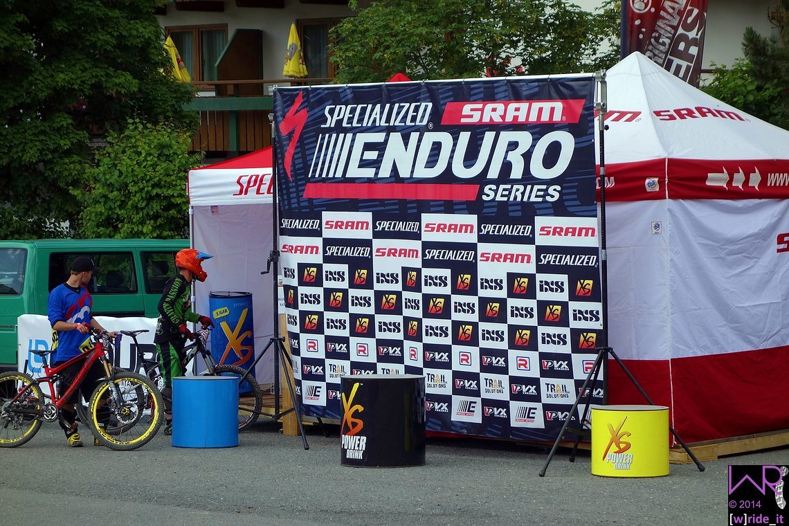 Rennbüro am Start