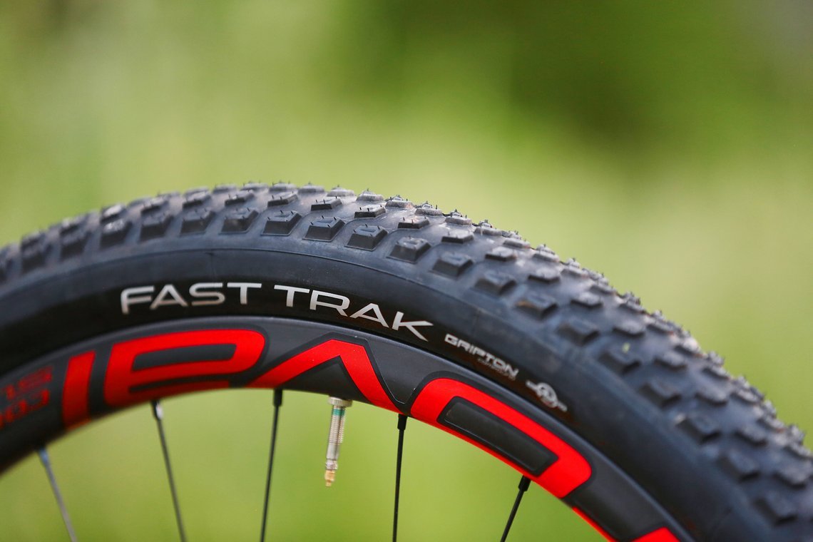 Neue Gummimischung am Specialized Fast Trak: Gripton