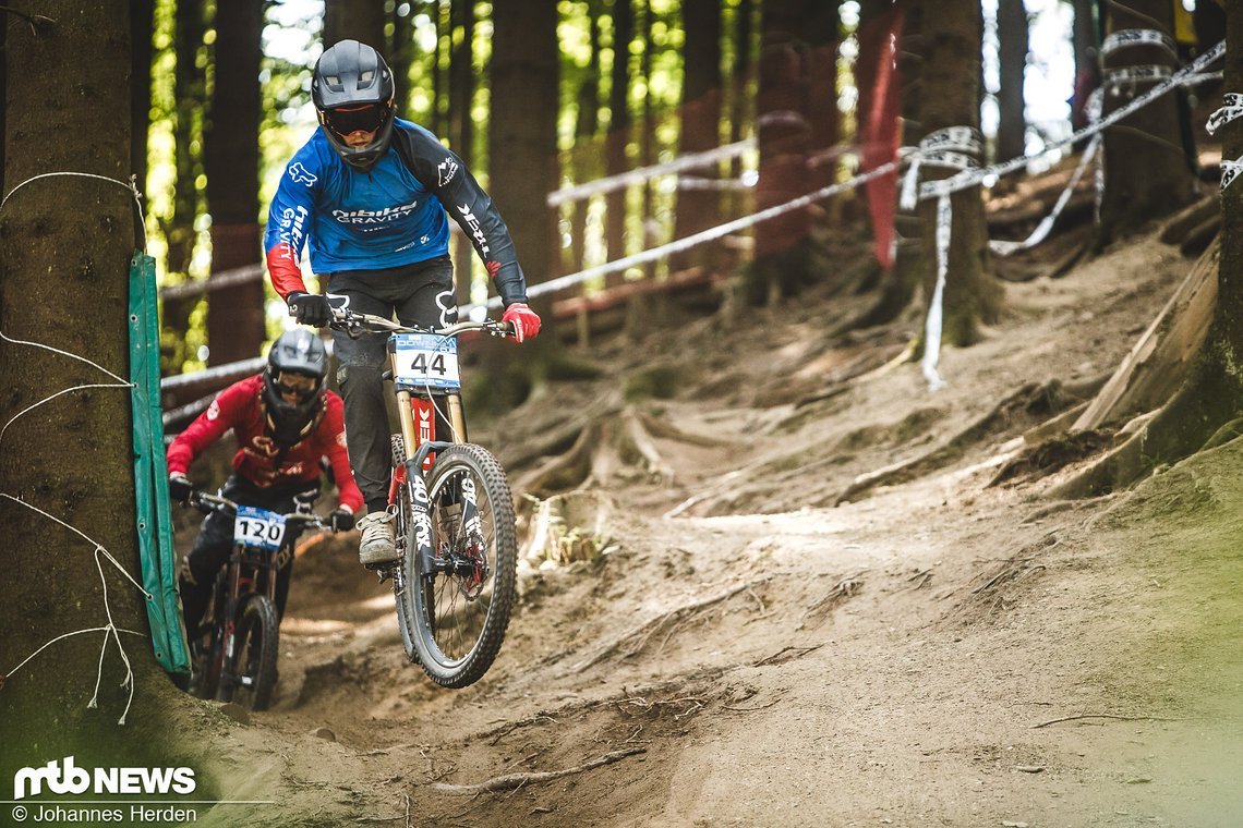 Floris Snoeren vor Nico Lamm