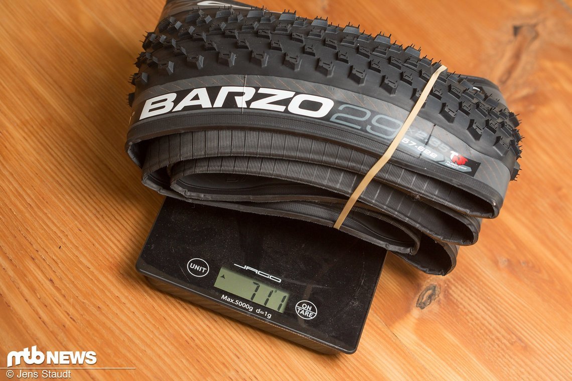 Leichter geht es beim 2,35" breiten Vittoria Barzo zur Sache