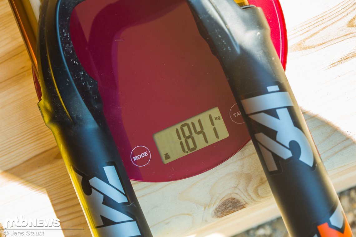1.841 g für die 34 mit Fit4-Dämpfung
