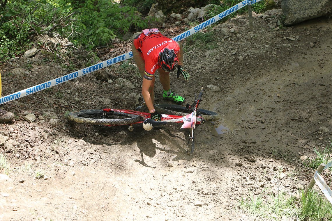Indergand stürzt im Devils Corner.