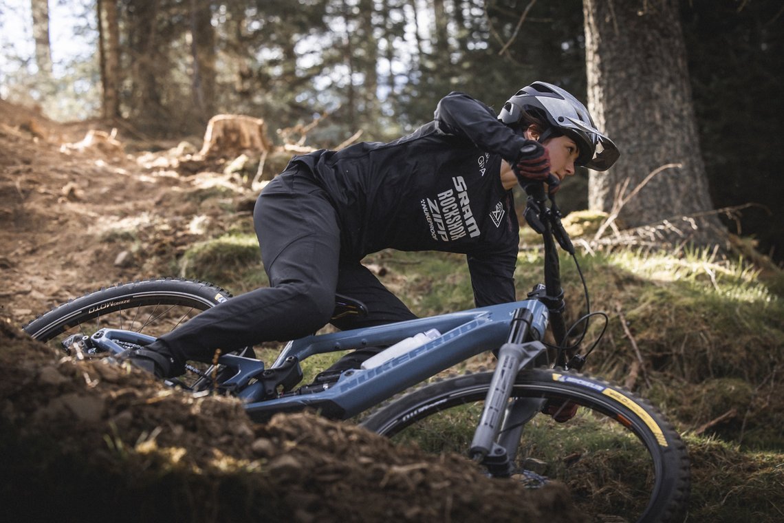 Katy Winton leitet künftig ihr eigenes Team, Moxie XI, und startet auf dem Nukeproof Giga in der EWS.