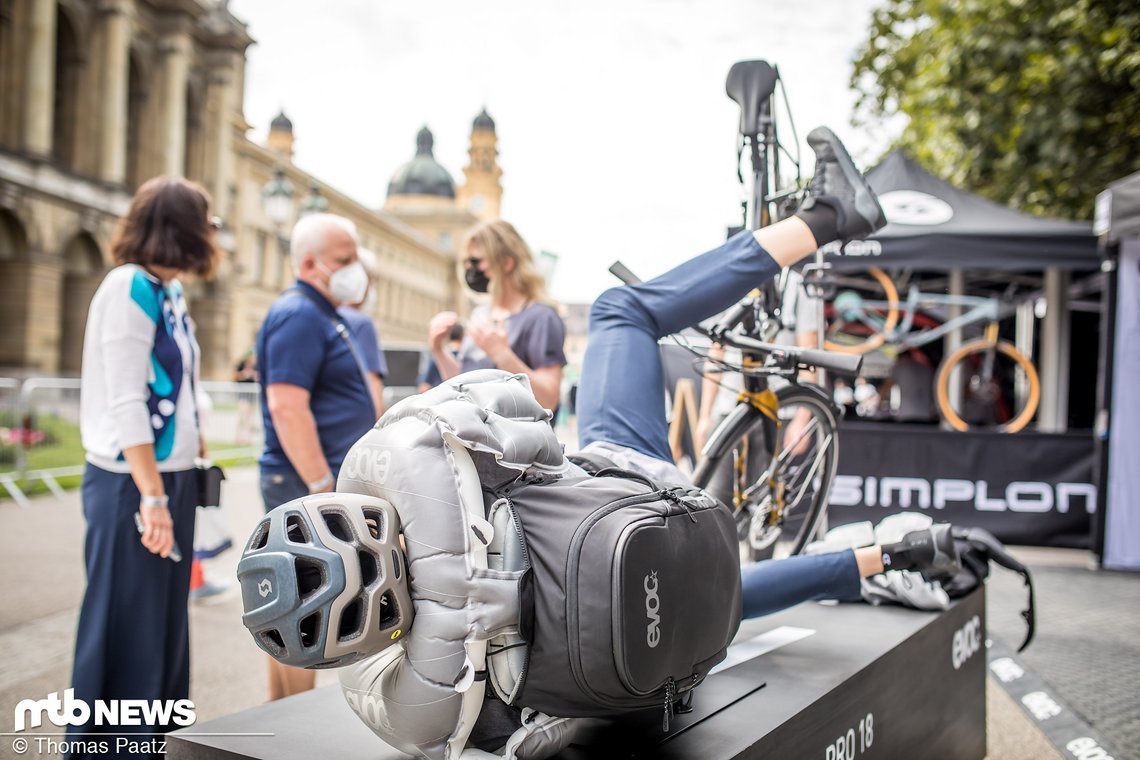 Live zu sehen die Auslösungen am IAA Messestand und im Hofgarten in München