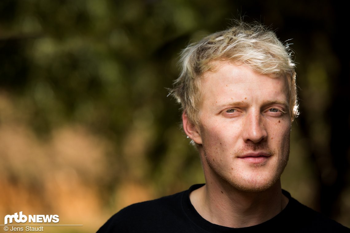 Wir haben uns mit dem YT Renn- und Entwicklungsfahrer Erik Irmisch zusammengesetzt und uns über seinen Werdegang unterhalten