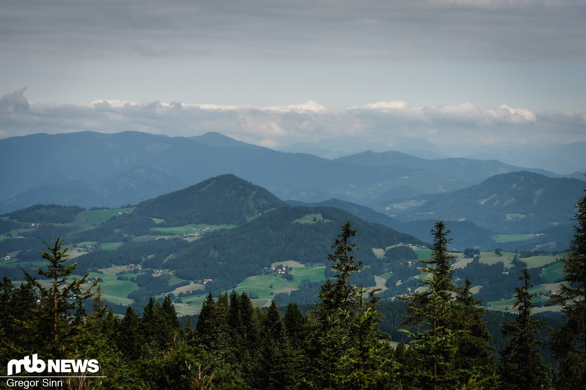 Blickt man in den Norden kann man eigentlich die Alpen sehen