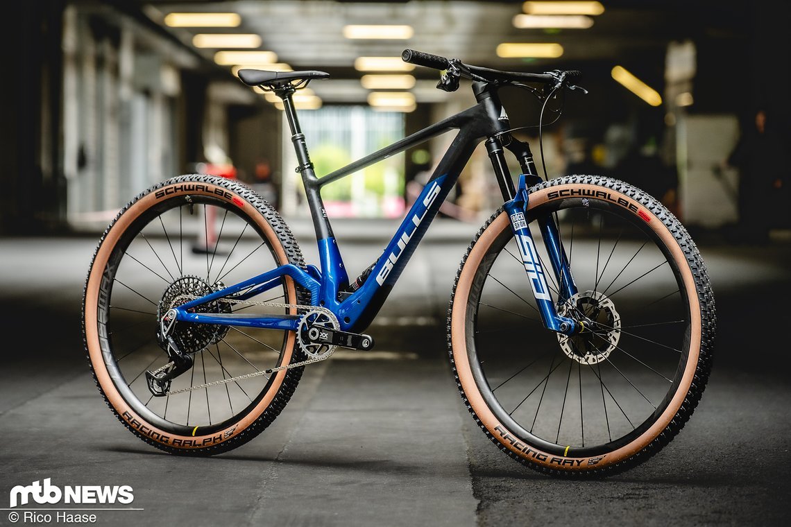Die Eurobike Backalley diente als Fotolocation für das neue Bulls Wild Edge Team.