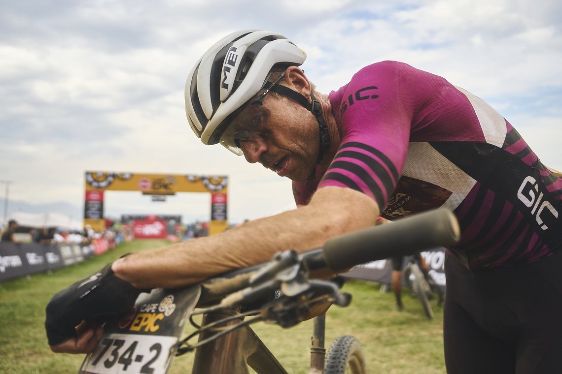 during Stage 4 of the 2025 Absa Cape Epic Mountain Bike stage race held at Fairview, Paarl, Cape Town, South Africa on the 20th March 2025. Photo by Michael Chiaretta/Cape Epic
PLEASE ENSURE THE APPROPRIATE CREDIT IS GIVEN TO THE PHOTOGRAPHER AND ABS