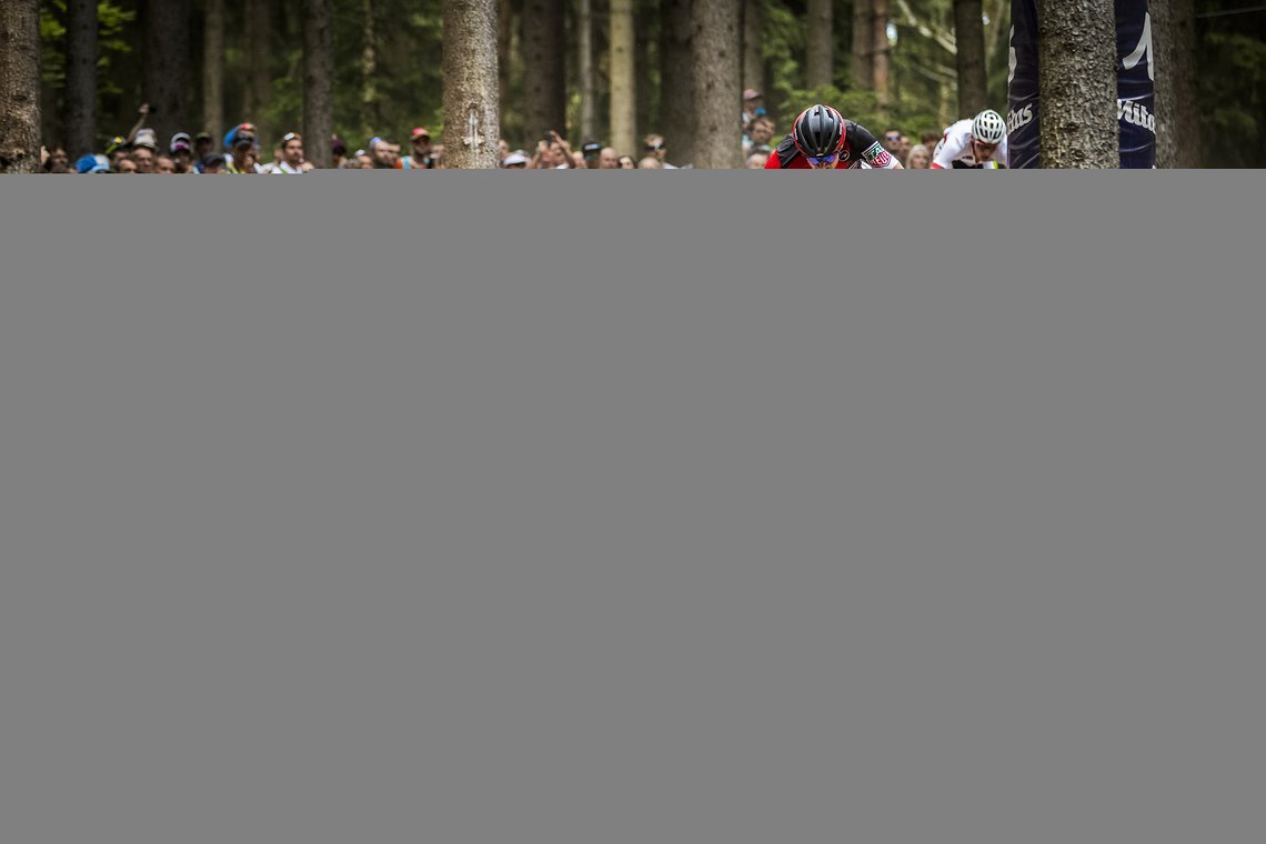 Im XC-World Cup ist die Fox 32 Step-Cast häufig vertreten