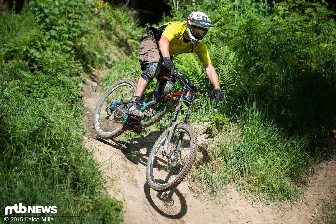 auf flüssigen Stecken macht das Team DH ebenfalls Spaß, auch wenn es dort offensichtlich unterfordert ist