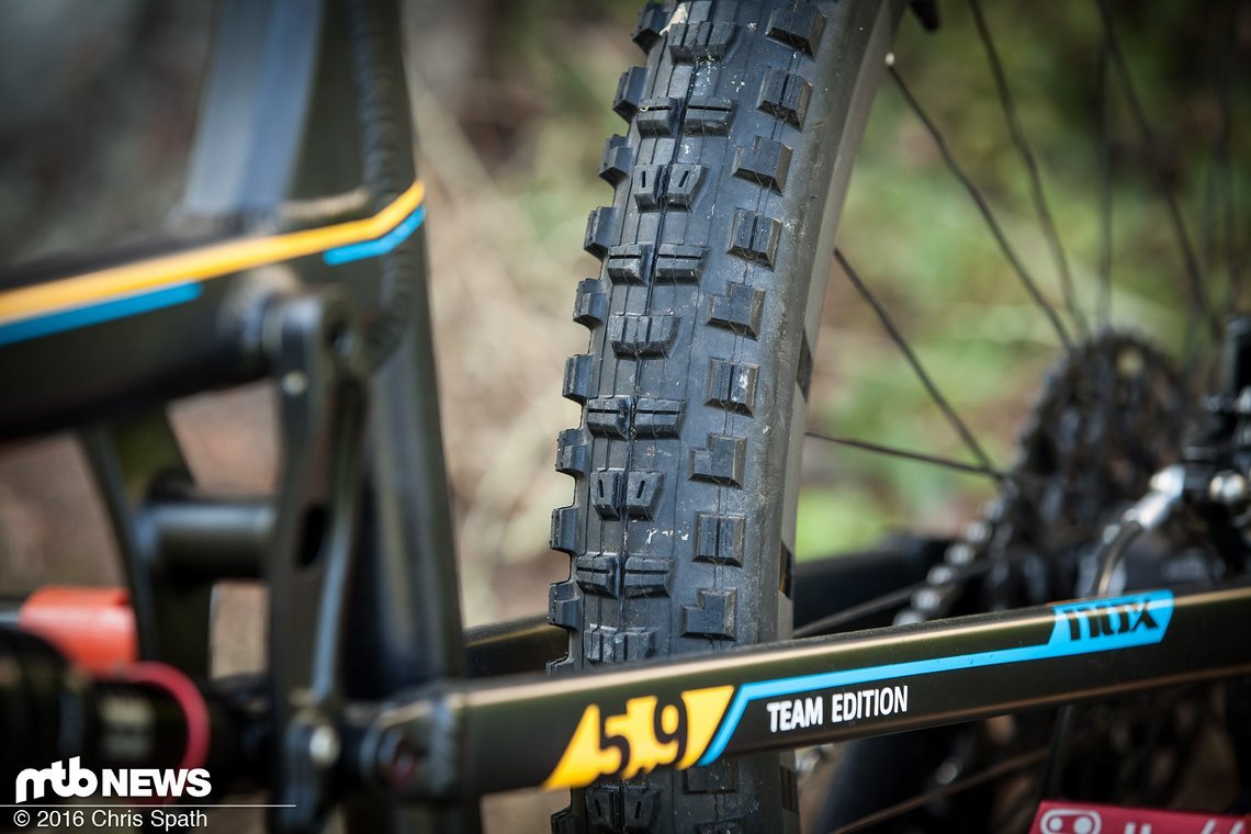 ...die Bereifung von Maxxis.