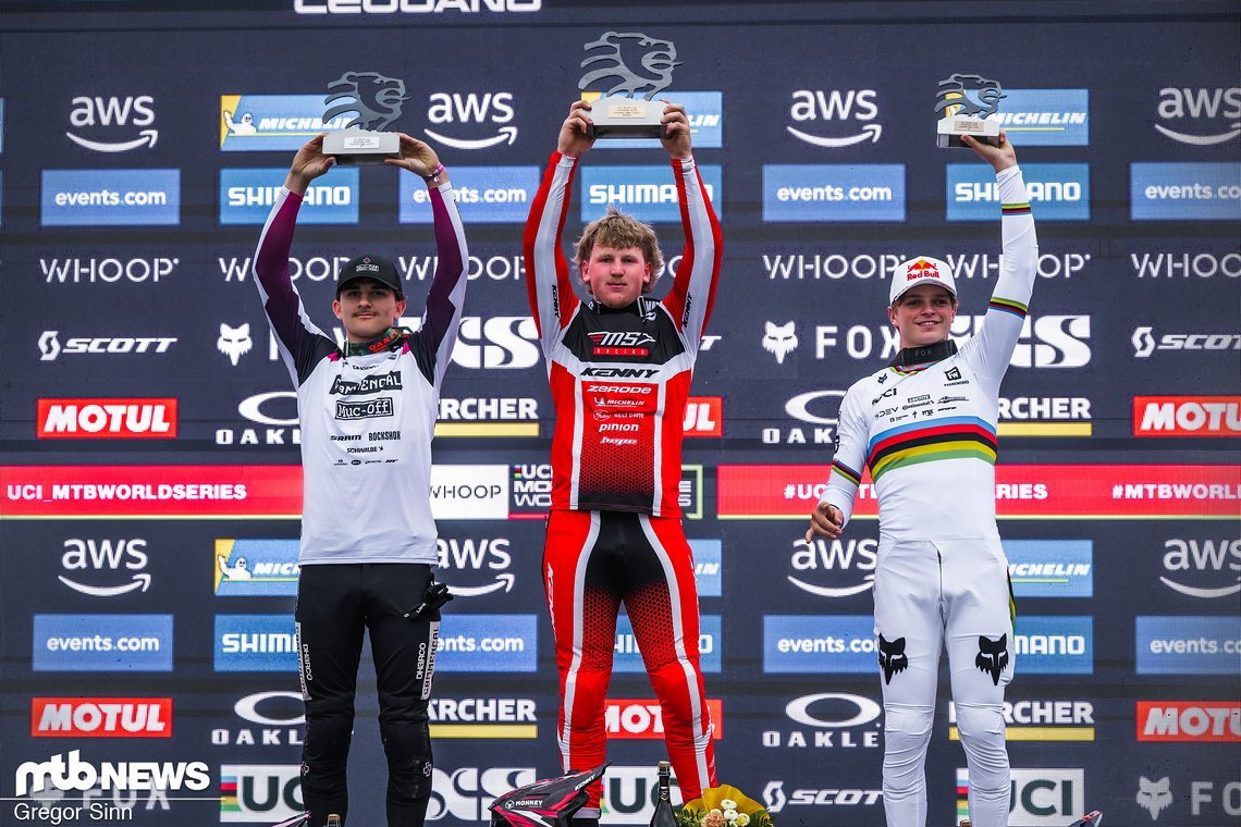 Oli Clark gewinnt vor Max Alran und Asa Vermette.