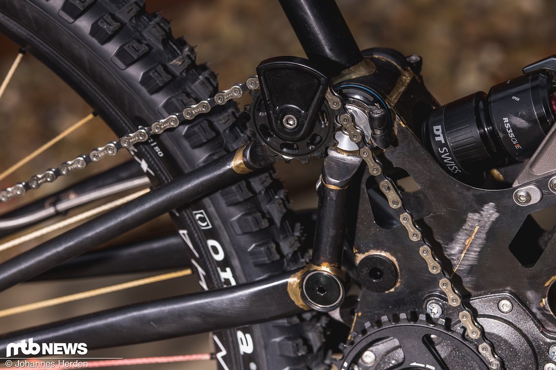 Eine Umlenkrolle darf bei einem Highpivot-Bike selbstverständlich nicht fehlen.