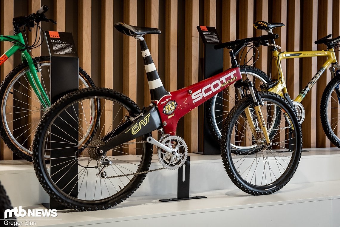 Das erste Carbon-Rad von Scott war tatsächlich ein Downhill-Bike