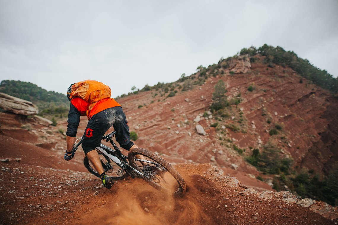 pyrenees-orientales-altitude-adventures-mtb-outsideisfree-adrien-redearth