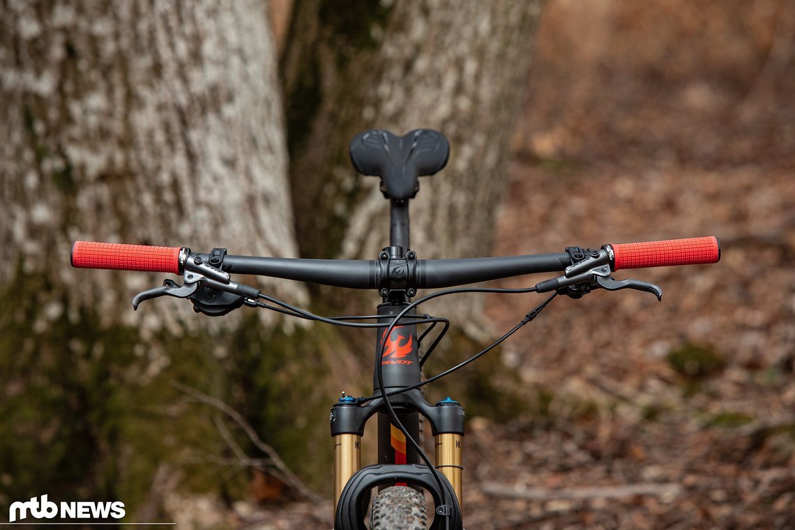 Pivot LES SL-28