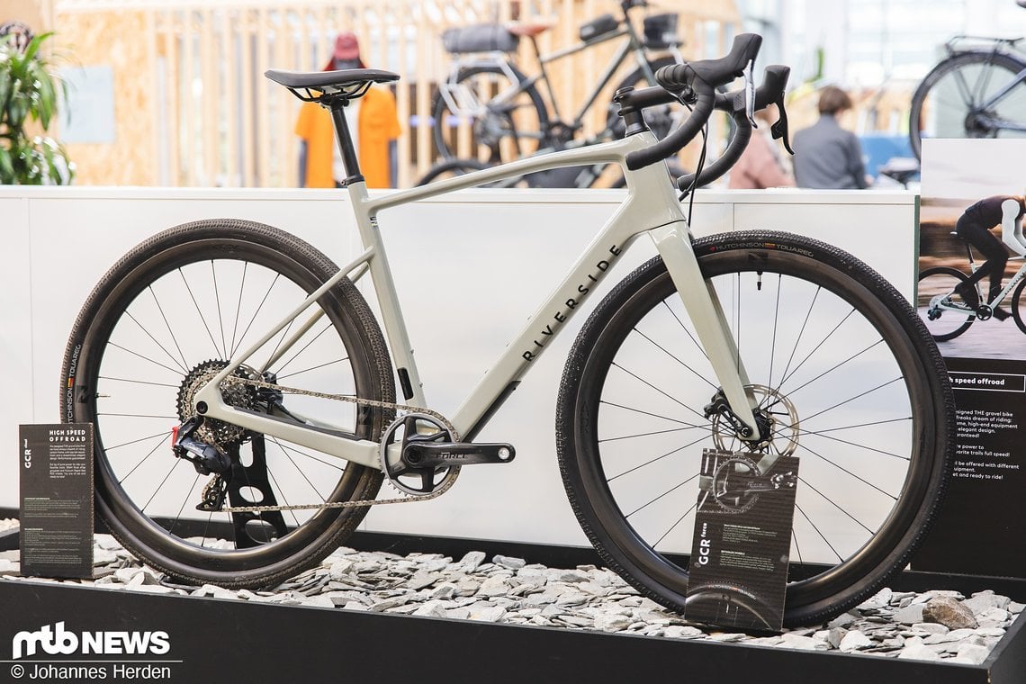 Das GCR Force ist ein 3.999 € teures Carbon-Gravelbike für den Renneinsatz.