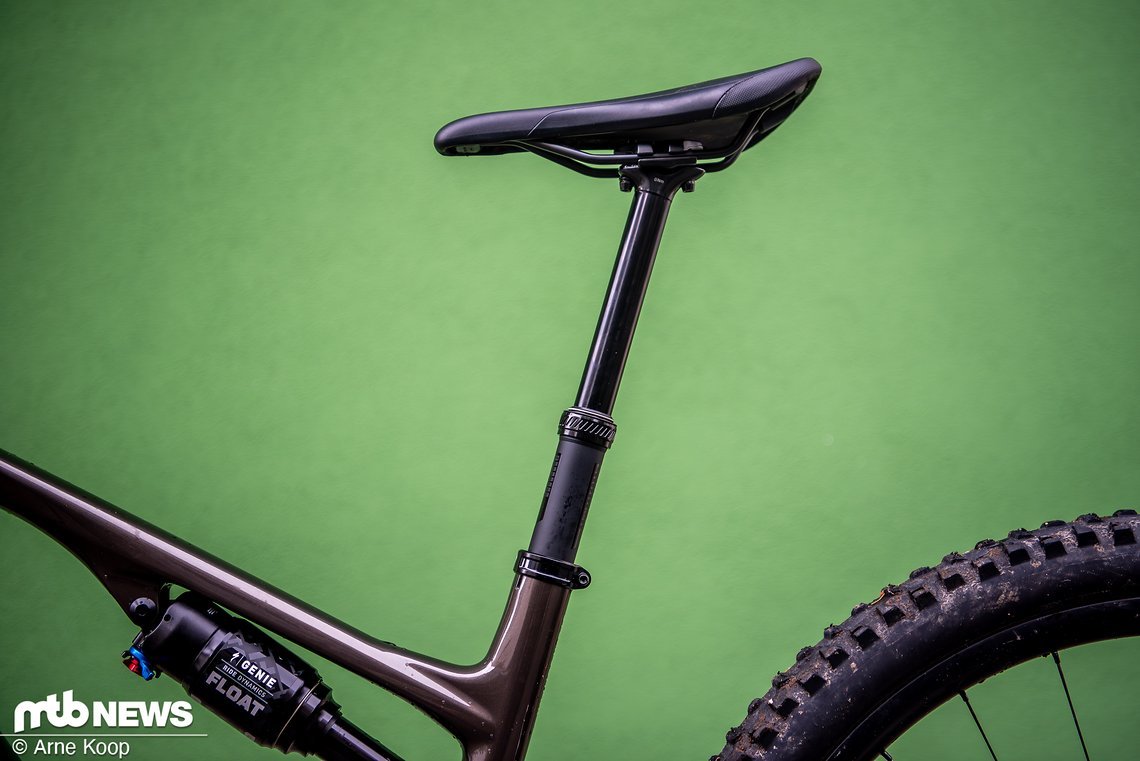 Die CONTEC Drop-A-Gogo II-Variostütze kommt mit einem maximalen Hub von 230 mm und wandert für einen Preis von rund 250 € über die Ladentheke.