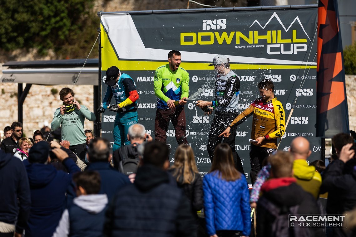 Podium Elite Men