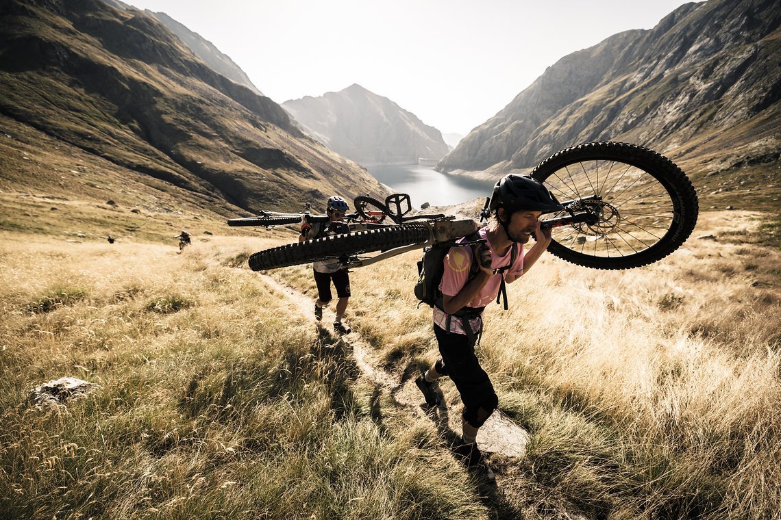 Eine lange Bike-Trage-Passage stand bevor