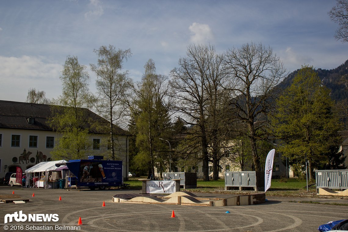 Auch für die Kleinen war mit dem Mini-Pumptrack gesorgt