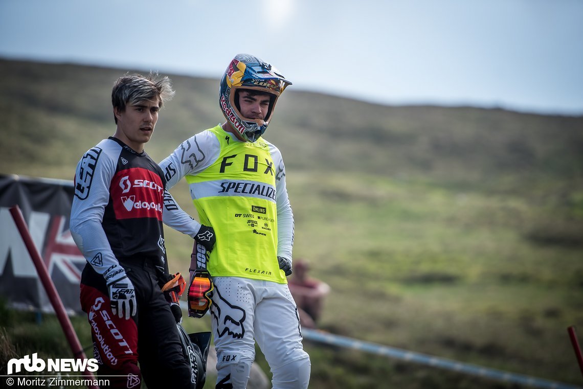 Gaetan Vige und Loïc Bruni nehmen im Training vor der Quali die Strecke genaustens unter die Lupe …