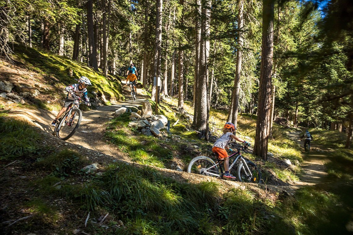 Mit der ganzen Family auf Biketour