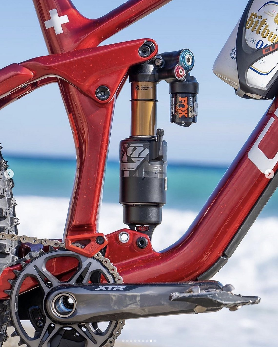 Flipchip und Montage-Punkte für das Dämpferauge kennt man schon vom mittlerweile etwas in die Jahre gekommenen Alu-Bike.