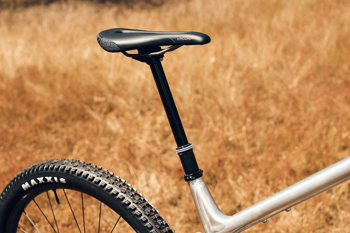 ... genau wie das gerade Sitzrohr für eine Einstecktiefe bis zu 320 mm