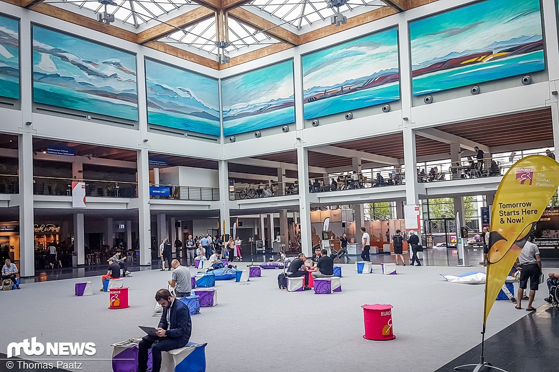 Kaum etwas los im Foyer West