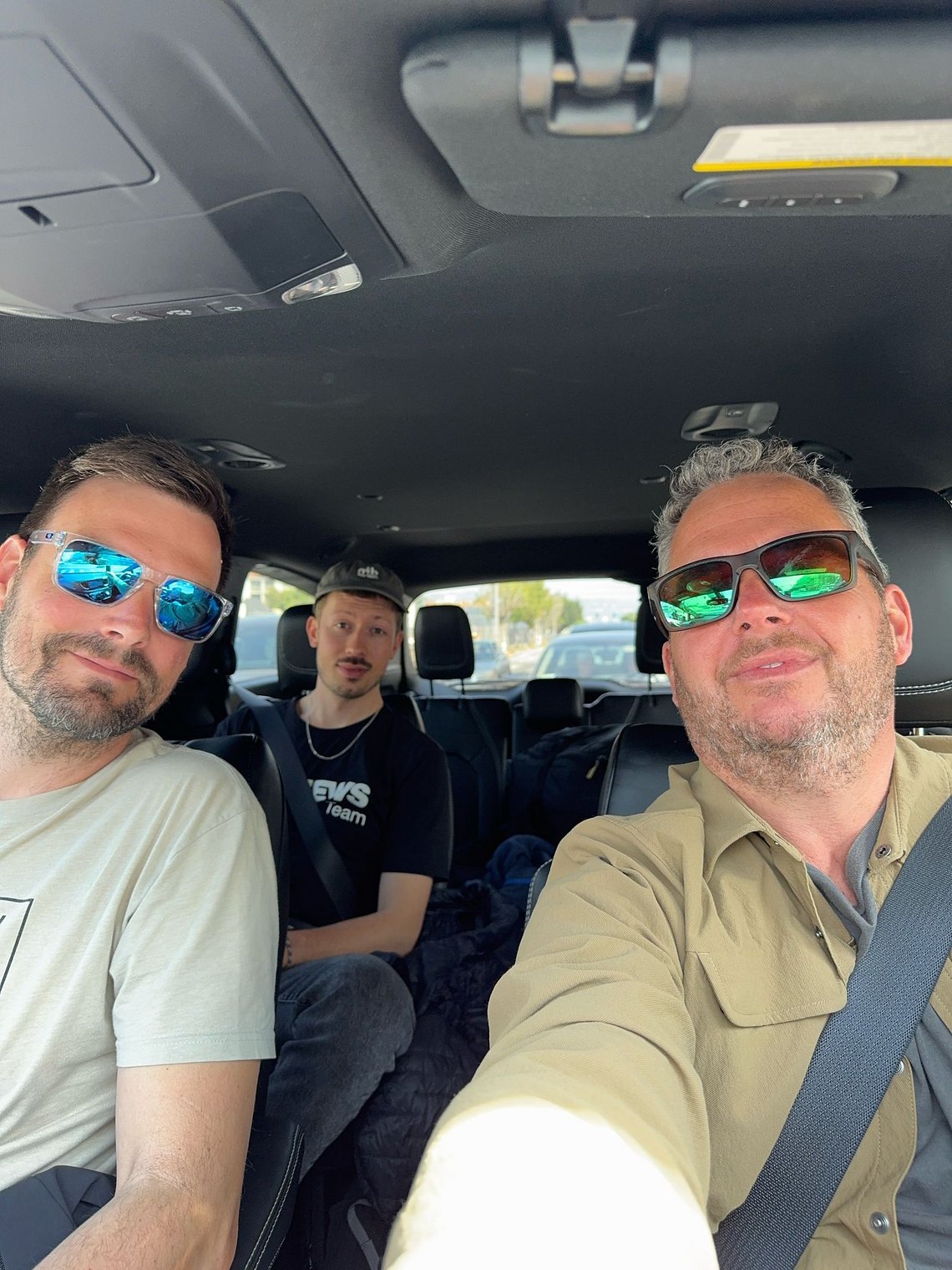 Grüße von eurem Sea Otter-Team 2025