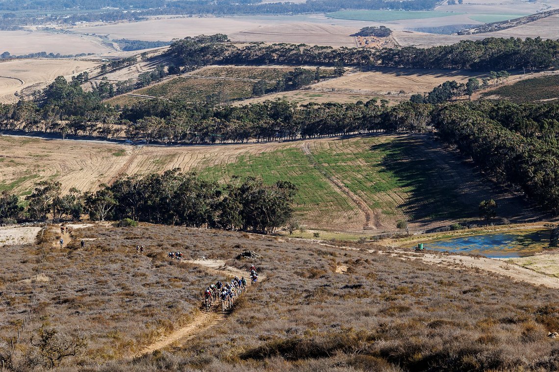 Riders during Stage 1 of the 2025 Absa Cape Epic Mountain Bike stage race held at Meerendal Wine Estate, Cape Town, South Africa on the 17th March 2025. Photo by Sam Clark/Cape Epic
PLEASE ENSURE THE APPROPRIATE CREDIT IS GIVEN TO THE PHOTOGRAPHER AN