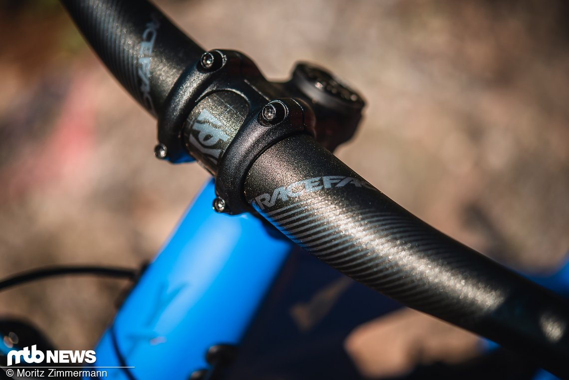 Das Æffect-Cockpit kommt von RaceFace.
