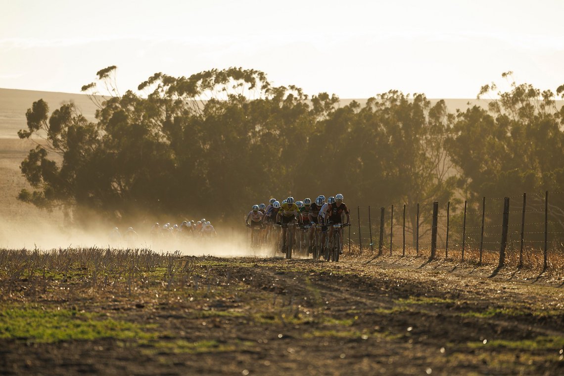 The lead bunch during Stage 1 of the 2025 Absa Cape Epic Mountain Bike stage race held at Meerendal Wine Estate, Cape Town, South Africa on the 17th March 2025. Photo by Nick Muzik/Cape Epic
PLEASE ENSURE THE APPROPRIATE CREDIT IS GIVEN TO THE PHOTOG