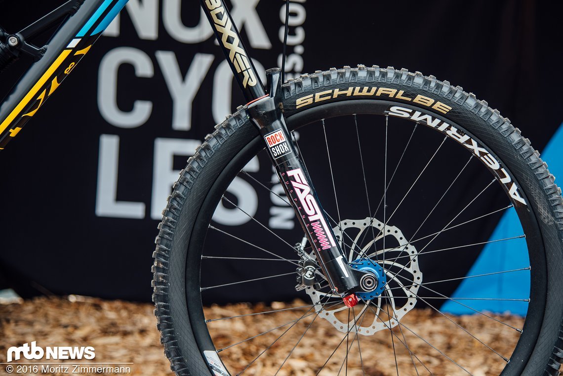 Die Rock Shox Boxxer WC ist mit dem Fast Suspension 3-way Factory Kit ausgestattet