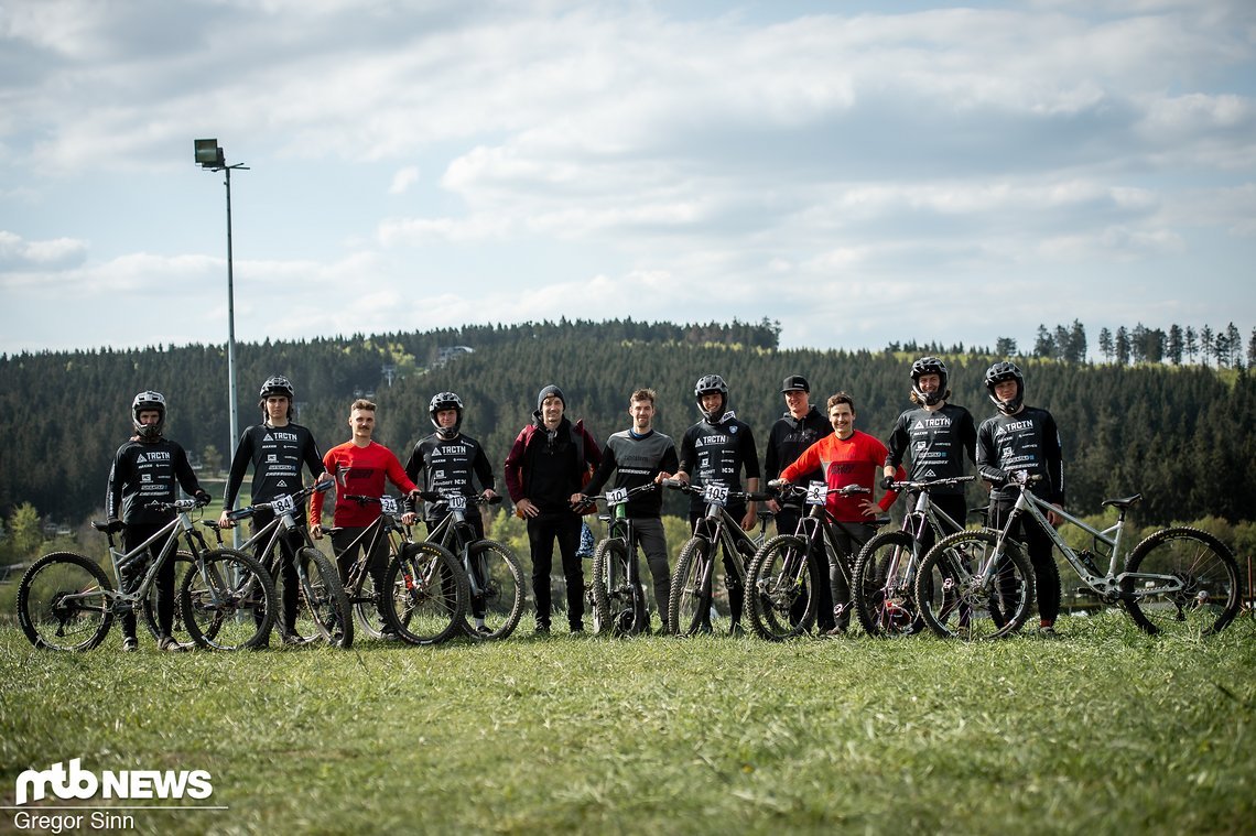 Die Thüringer haben mittlerweile ganz schön viele Teamfahrer, die auch alle im Enduro-Rennen am Start waren.