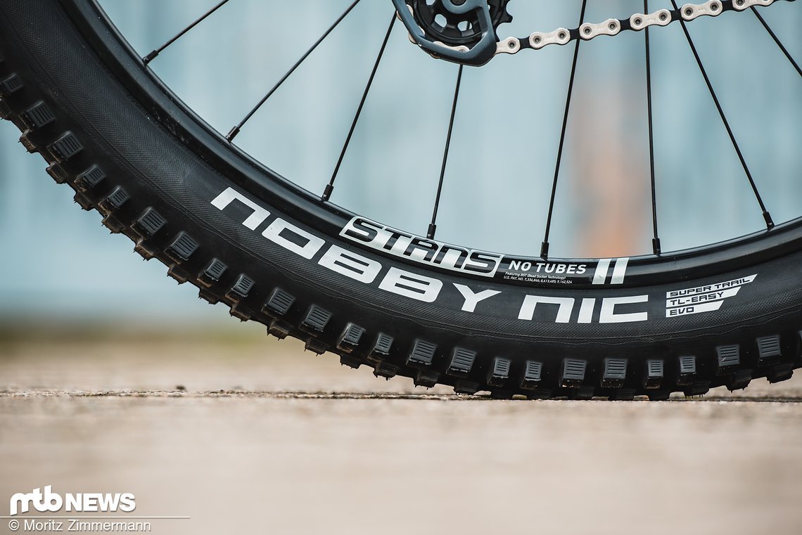 Schwalbes Nobby Nic-Reifen in der Super Trail Addix Soft-Ausführung sollen für einen geringen Rollwiderstand und jede Menge Grip sorgen.