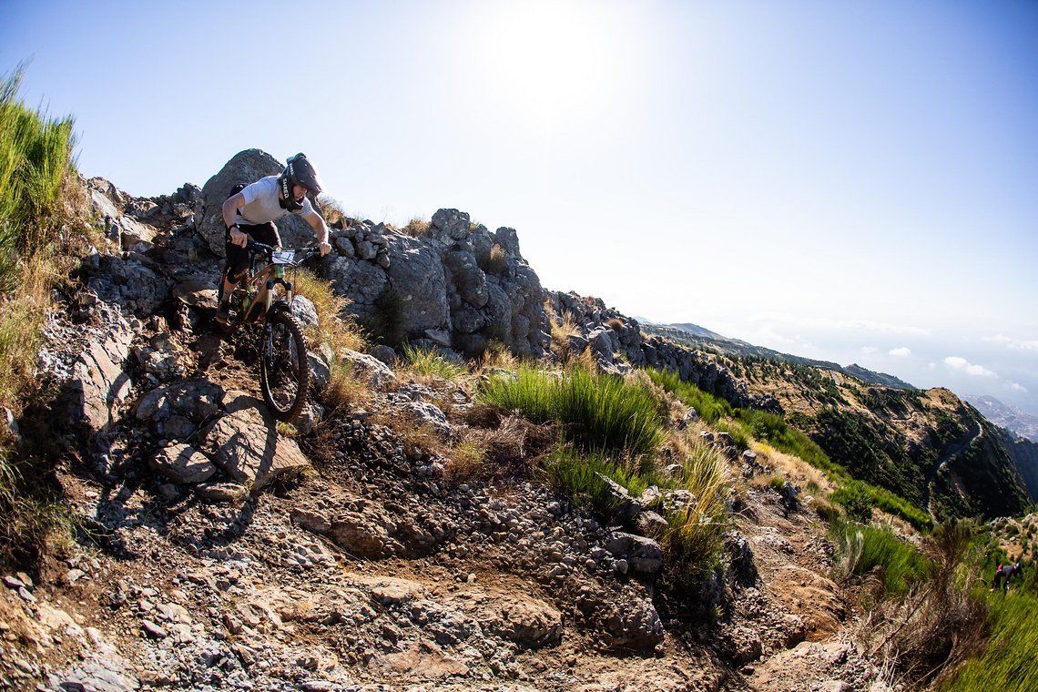 Mehr alpin geht auf Madeira nicht. Deswegen war es der perfekte Start für die erste Stage des dritten Tages. Schnell, offen und steinig.