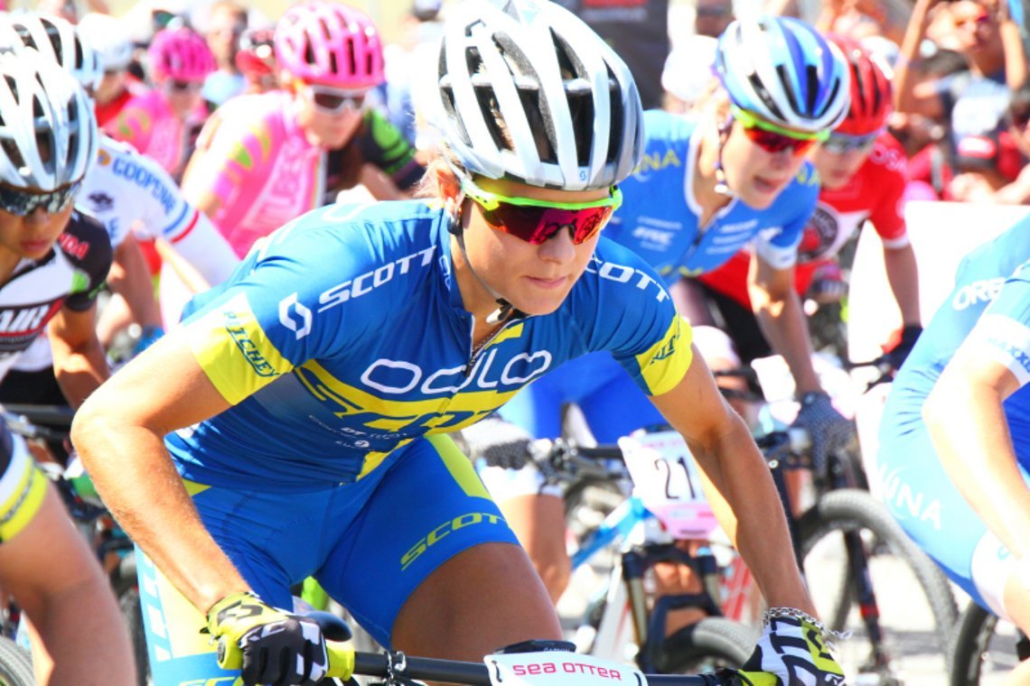 Jenny Rissveds holte beim Sea Otter den Sieg im Short-Track-Race.