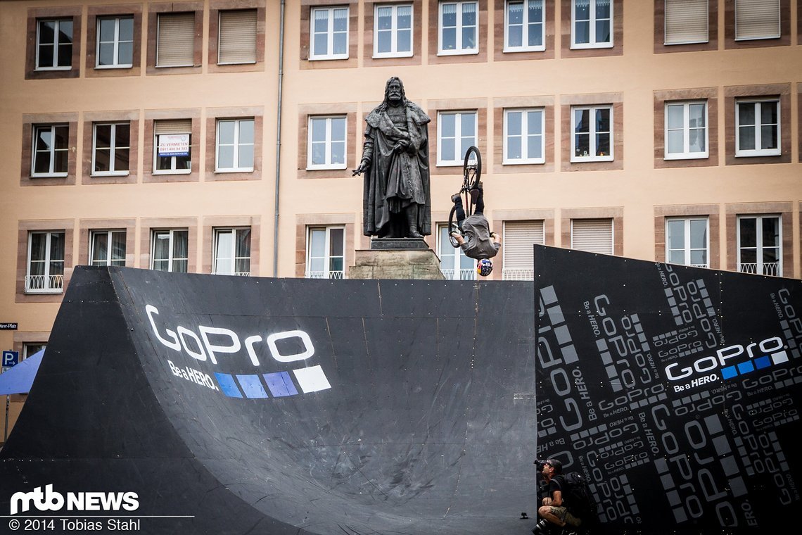 Ob Albrecht Dürer sich das hätte träumen lassen? Flip aus dem Open Loop im Training