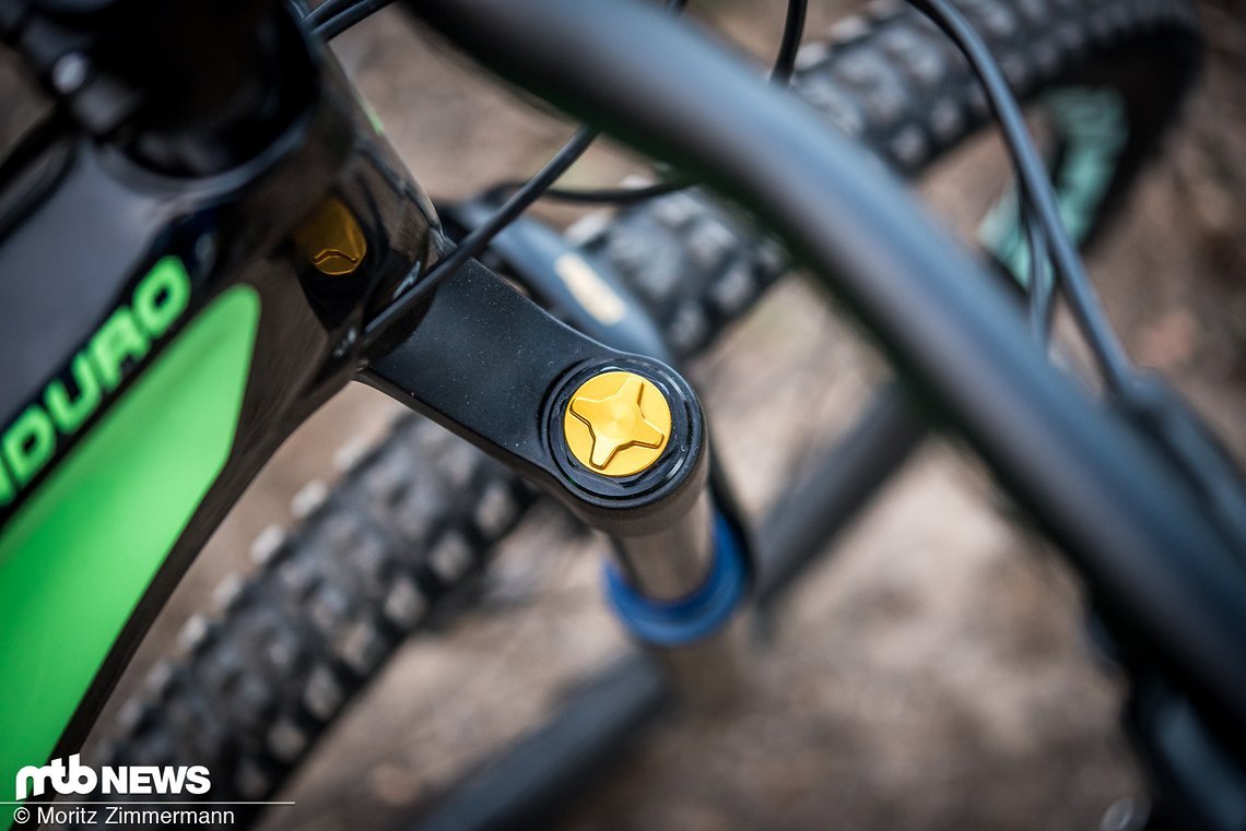 Die Öhlins RXF 36-Federgabel benötigt etwas Zeit und Geduld, um sie auf die persönlichen Präferenzen einzustellen