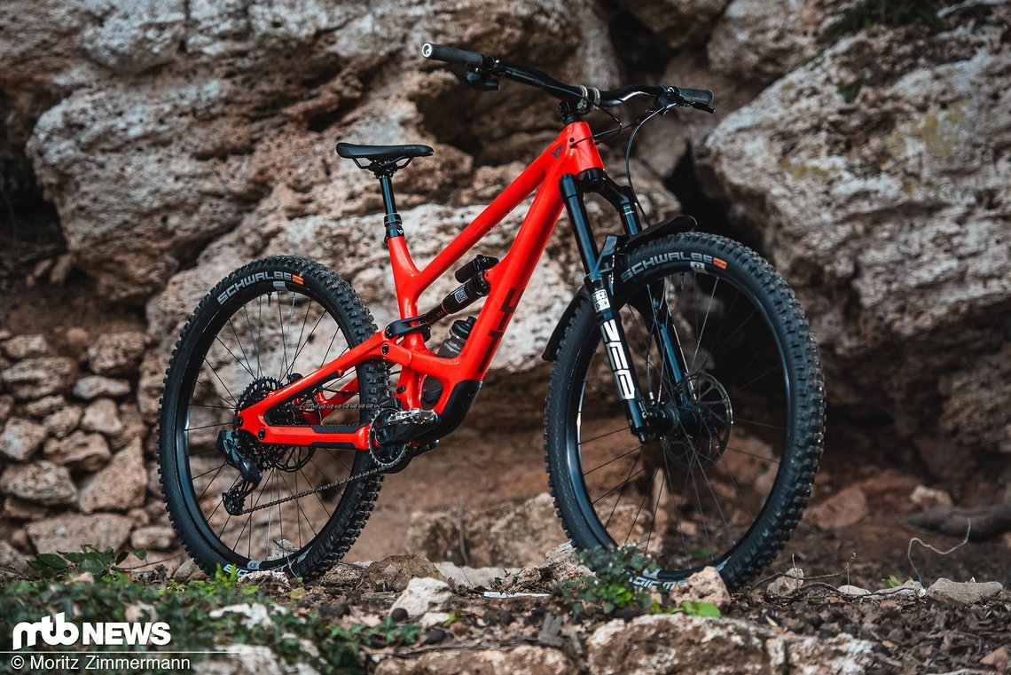 Mit einem regulären Preis von 4.599 € ist das YT Capra Core 3 das günstigste Rad in unserem Enduro-Vergleichstest