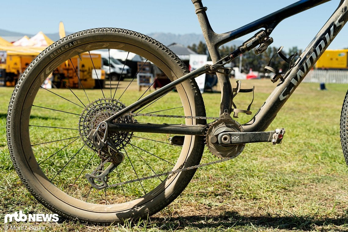 Das bisherige Brain-System verschwindet, darüber hinaus bleibt das Konzept der Specialized-typischen FSR-Imitation des Hinterbaukonzept erhalten.