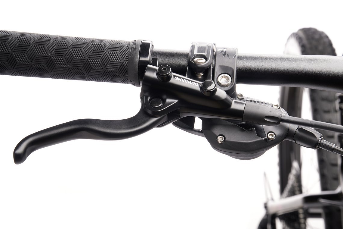 Gebremst wird mit Shimano-Stoppern der Reihe MT410.
