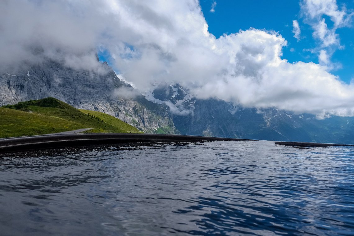 ... immer wieder konnte man zwischen den Wolken hindurch Blicke auf die imposanten Berge erhaschen.
